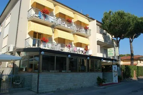 Hotel Ristorante La Terrazza 利多迪卡马约雷